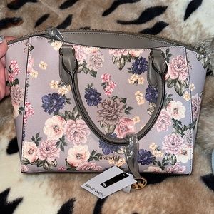 NWT Nine West floral purse